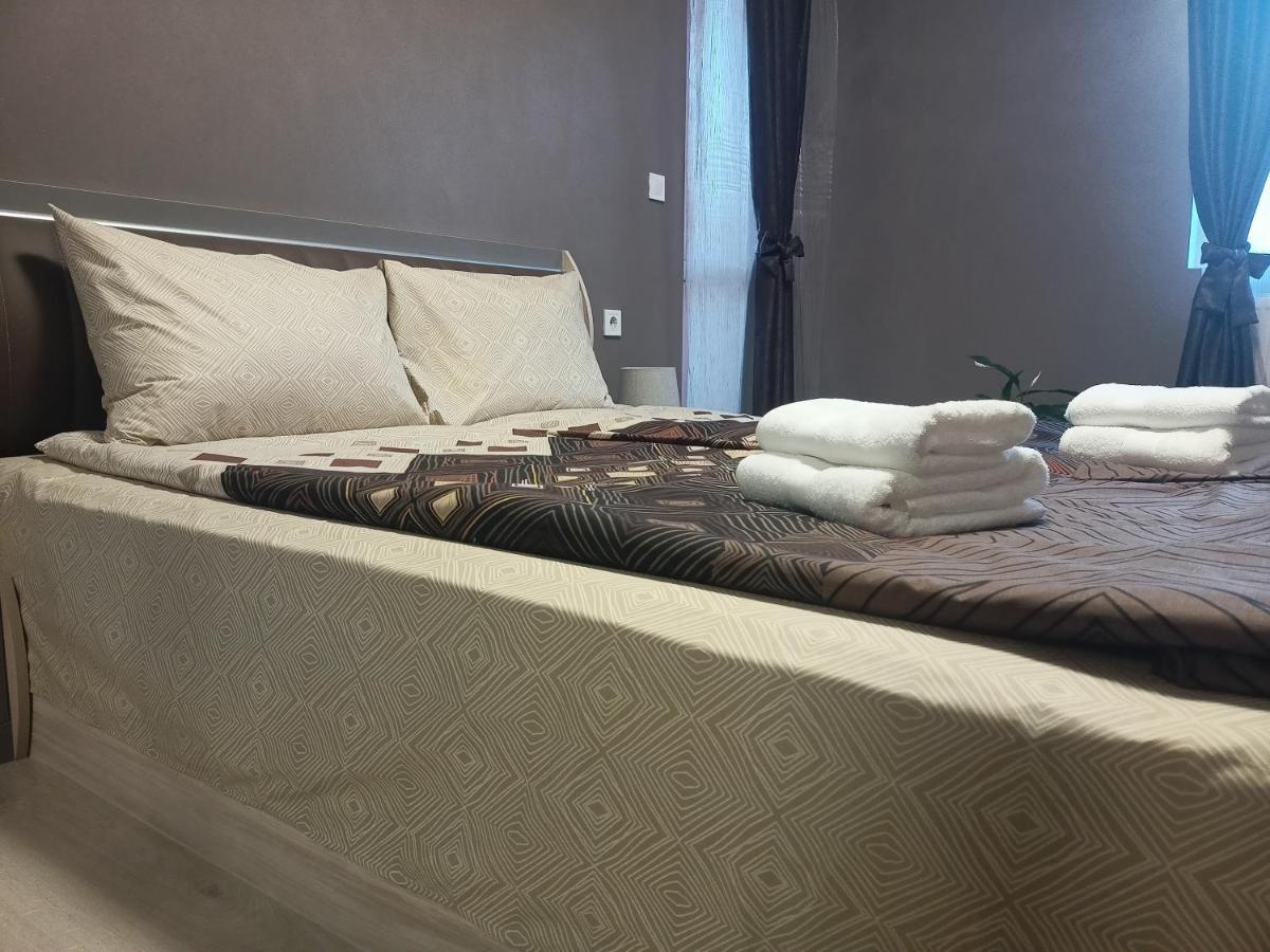 Apartament стоянови *